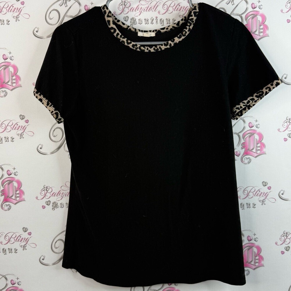 Ardene T-shirt leopard cheetah print trim Black Top with Leopard Accents